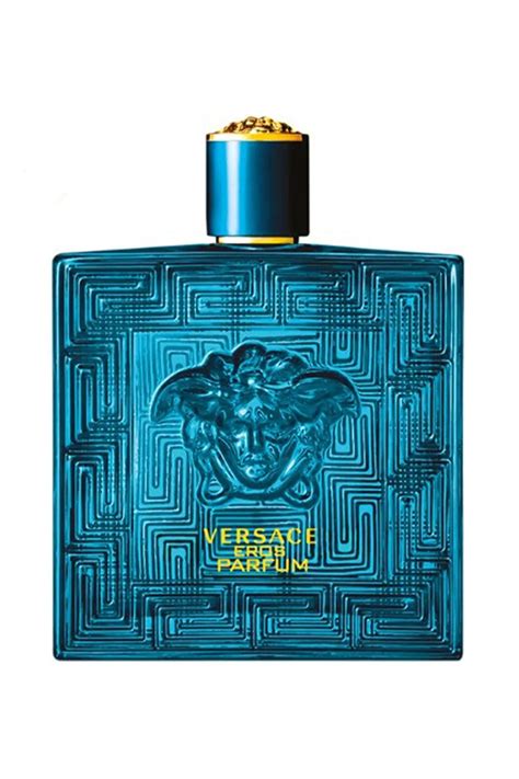 Versace Yeni Formülü İle Uzun Süre Kalıcı Etkili Parfüm